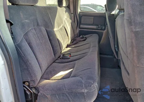 2001 Chevrolet Silverado C1500 z USA, uszkodzony, nr VIN 2GCEC19T511277099